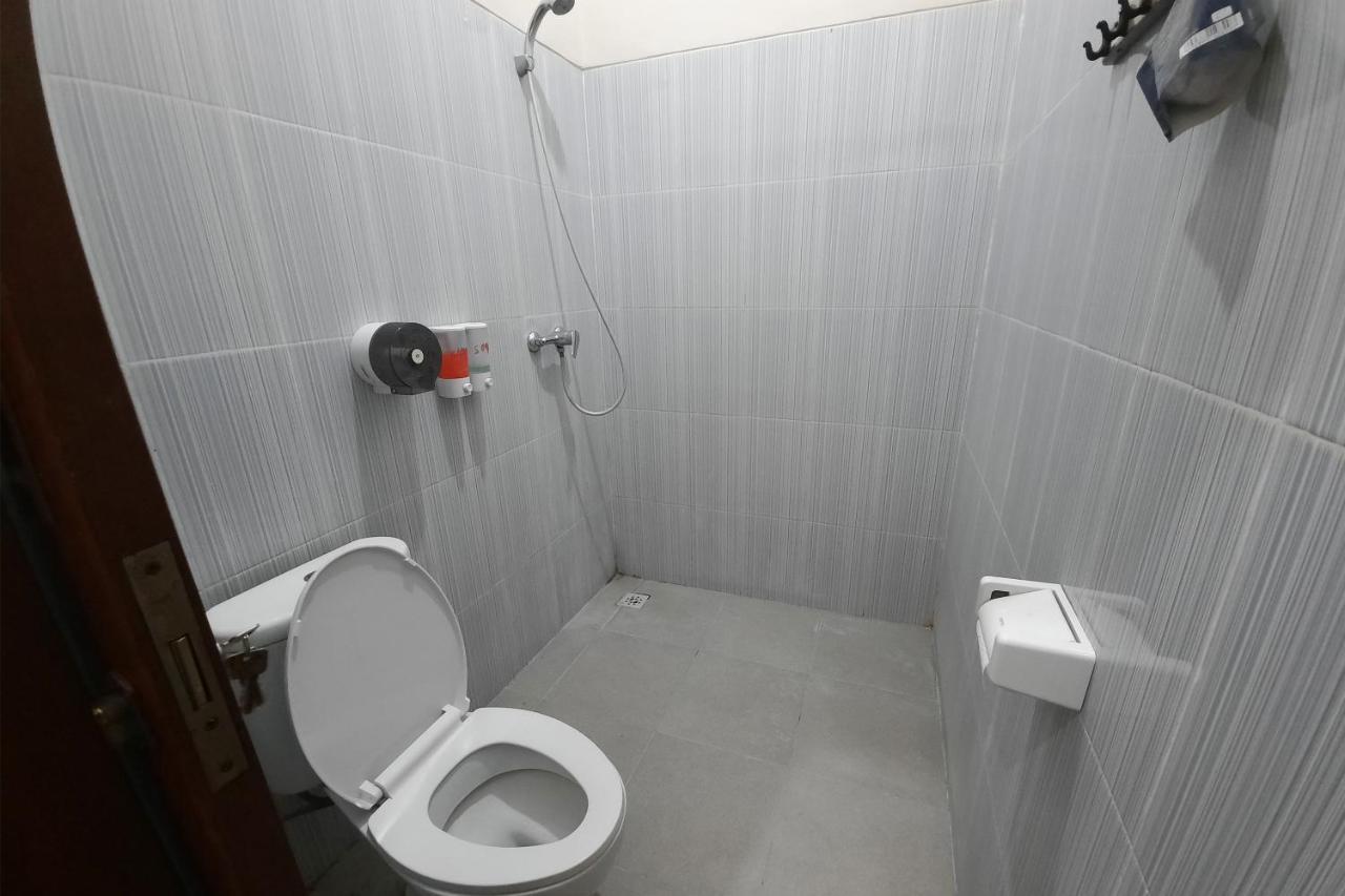 Oyo 3901 Kubu Kenak Hotel Seminyak  Ngoại thất bức ảnh