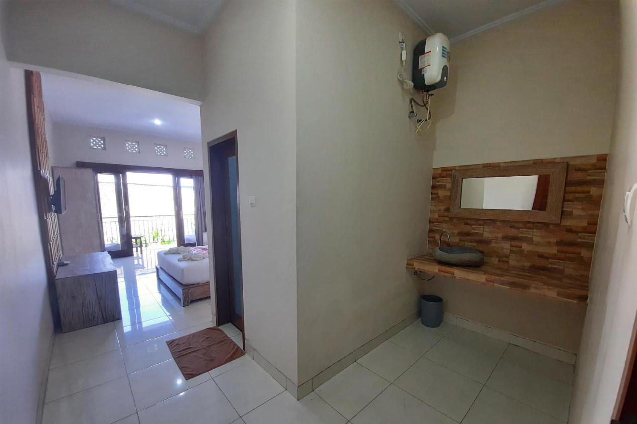 Oyo 3901 Kubu Kenak Hotel Seminyak  Ngoại thất bức ảnh